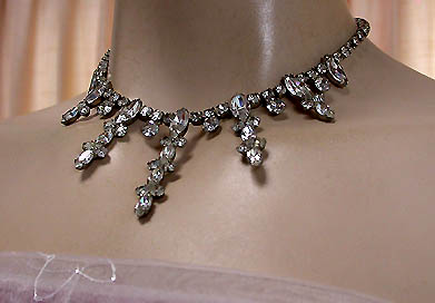 a beautiful vintage costume jewelry necklace