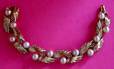 a beautiful vintage costume jewelry bridal bracelet