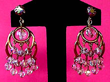 a beautiful vintage costume jewelry earrings unsigned