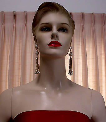 a beautiful vintage costume jewelry bridal necklaces