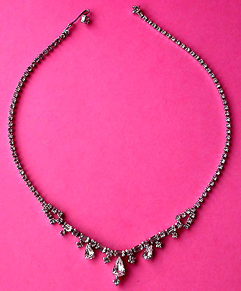 a beautiful vintage costume jewelry necklace