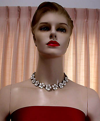 a beautiful vintage costume jewelry necklace