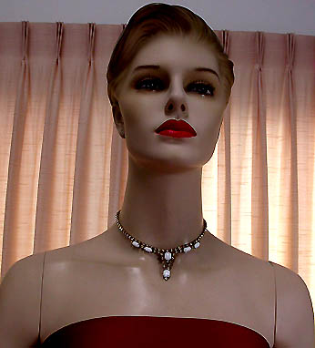 a beautiful vintage costume jewelry necklace