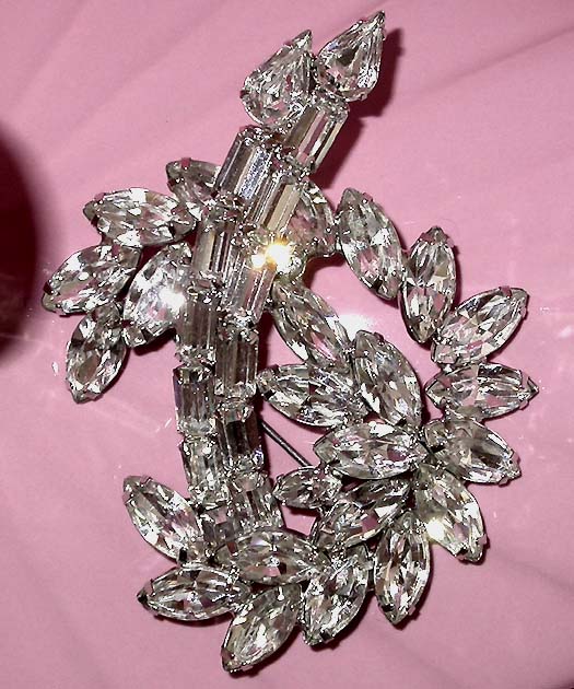 a beautiful vintage costume jewelry bridal brooch pin