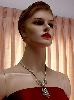 a beautiful vintage costume jewelry necklace