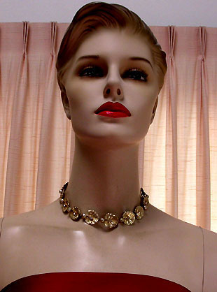 a beautiful vintage costume jewelry necklace