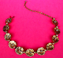 a beautiful vintage costume jewelry Juliana necklace