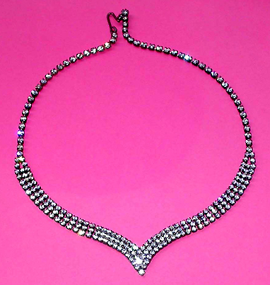a beautiful vintage costume jewelry necklace