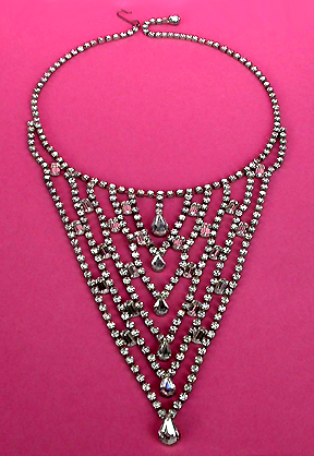 a beautiful vintage costume jewelry necklace