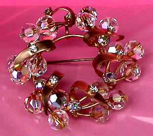 a beautiful vintage costume jewelry bridal brooch