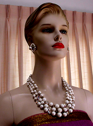 a beautiful vintage costume jewelry parure