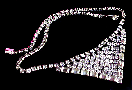 a beautiful vintage costume jewelry necklace