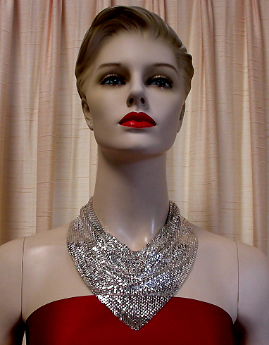a beautiful vintage costume jewelry necklace