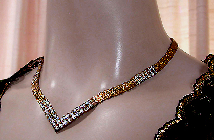 a beautiful vintage costume jewelry necklace