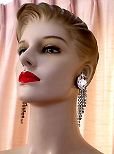 a beautiful vintage costume jewelry earrings unsigned