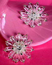 a beautiful vintage costume jewelry earrings unsigned