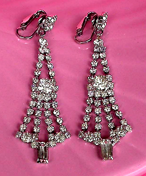 a beautiful vintage costume jewelry bridal necklaces