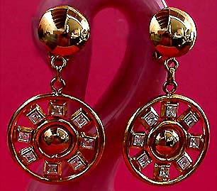 a beautiful vintage costume jewelry bridal earrings