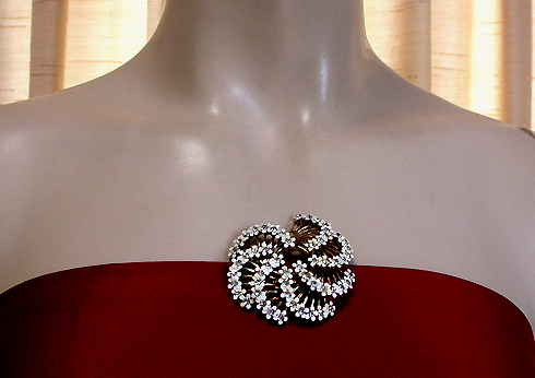 a beautiful vintage costume jewelry bridal brooch