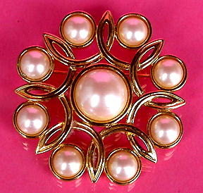 a beautiful vintage costume jewelry bridal brooch