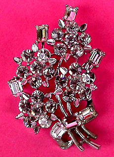 a beautiful vintage costume jewelry bridal brooch