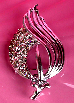 a beautiful vintage costume jewelry bridal brooch