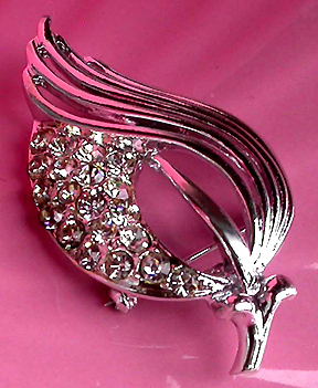 a beautiful vintage costume jewelry bridal brooch