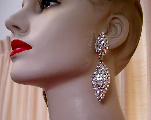 a beautiful vintage costume jewelry bridal necklaces