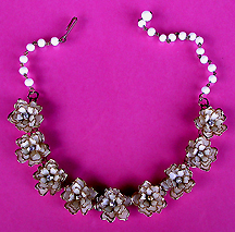 a beautiful vintage costume jewelry Juliana bracelet unsigned