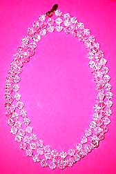 a beautiful vintage costume jewelry Brooch unsigned