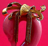 a beautiful vintage costume jewelry earrings unsigned