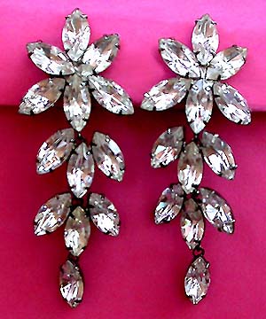 a beautiful vintage costume jewelry bridal necklaces