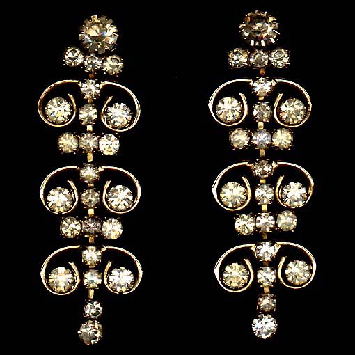 a beautiful vintage costume jewelry earrings Sarah Coventry