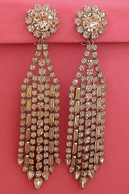 a beautiful vintage costume jewelry bridal necklaces