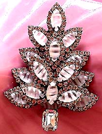 a beautiful vintage costume jewelry bridal earrings unsigned