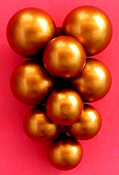 a beautiful vintage costume jewelry Brooch unsigned