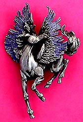 a beautiful vintage costume jewelry Brooch unsigned