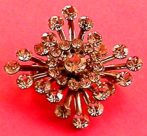 a beautiful vintage costume jewelry brooch unsigned