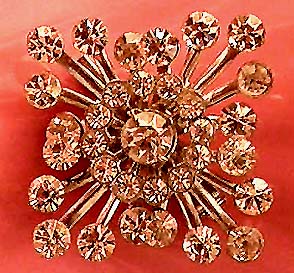 a beautiful vintage costume jewelry brooch unsigned