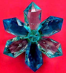 a beautiful vintage costume jewelry brooch unsigned