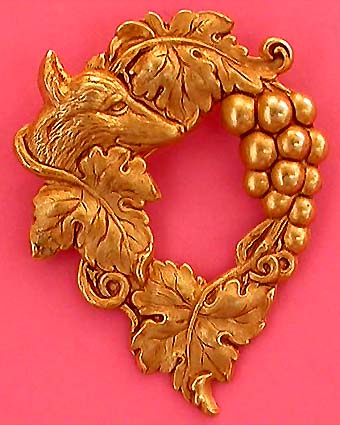 a beautiful vintage costume jewelry brooch unsigned