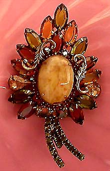 a beautiful vintage costume jewelry brooch unsigned