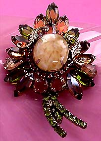 a beautiful vintage costume jewelry brooch unsigned