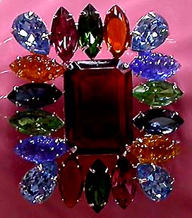 a beautiful vintage costume jewelry brooch unsigned