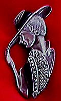 a beautiful vintage costume jewelry brooch unsigned