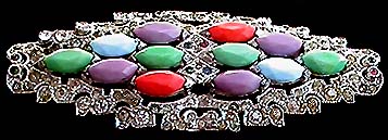 a beautiful vintage costume jewelry brooch unsigned