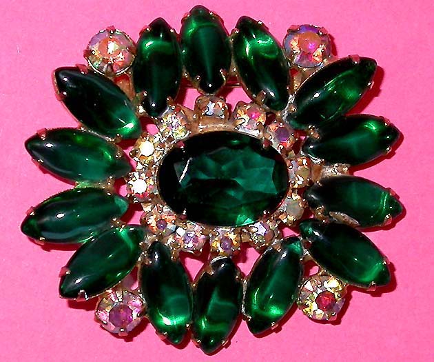 a beautiful vintage costume jewelry brooch unsigned