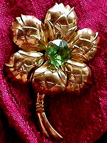 a beautiful vintage costume jewelry brooch unsigned