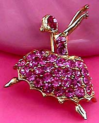 a beautiful vintage costume jewelry brooch unsigned