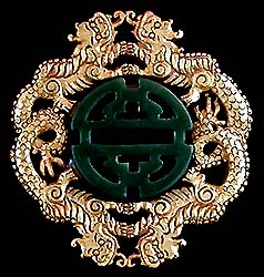 a beautiful vintage costume jewelry brooch unsigned